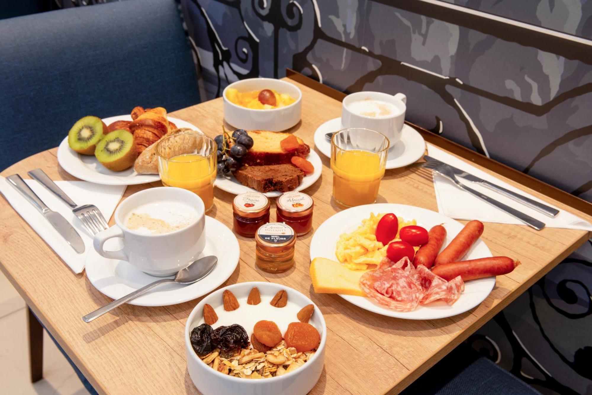 Helussi Hotel Párizs Kültér fotó